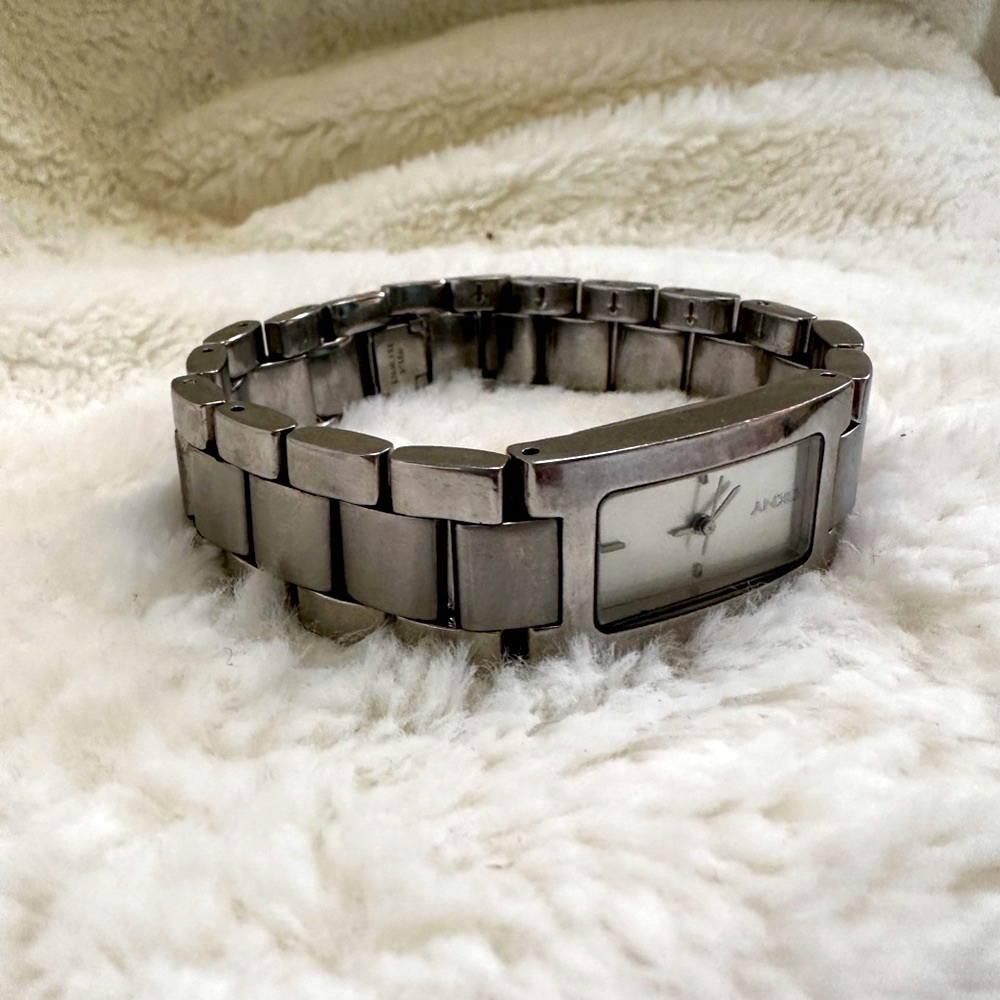 DKNY NY - 30/36 Women's Stainless Steel Wristwatch